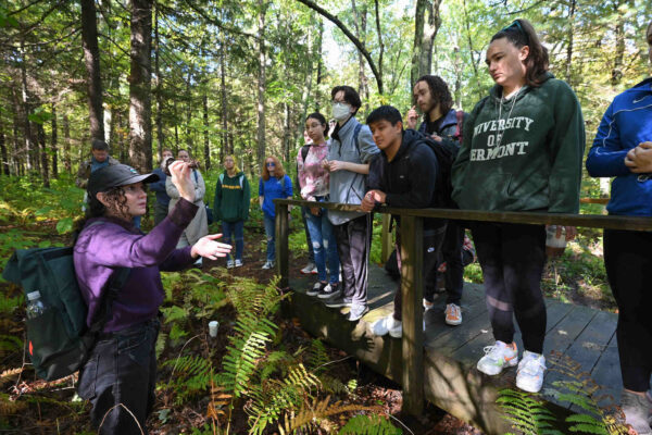 Alumna mycologist presents lecture on fungi